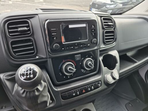 Peugeot Boxer 3300 L2H2 BlueHDi 120k S&S MAN
