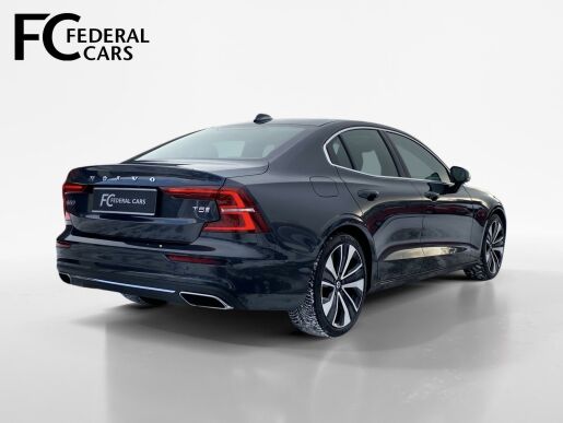 Volvo S60 T5 FWD // INSCRIPTION