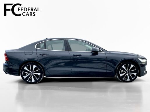 Volvo S60 T5 FWD // INSCRIPTION