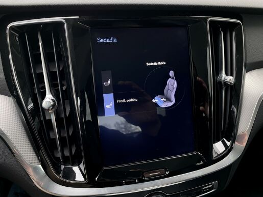 Volvo S60 T5 FWD // INSCRIPTION