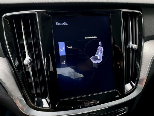 Volvo S60 T5 FWD // INSCRIPTION