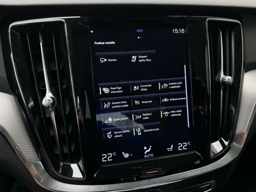 Volvo S60 T5 FWD // INSCRIPTION