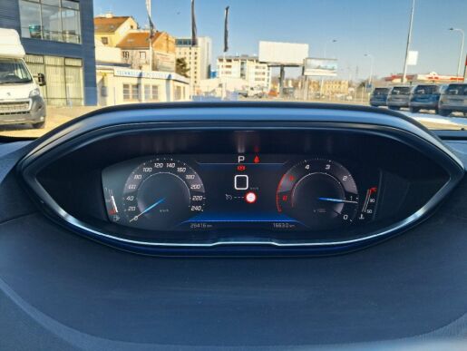 Peugeot 5008 Active Pack 1,5 BlueHDi 130 S&