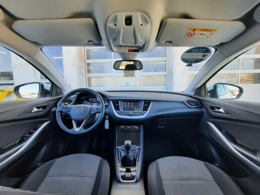 Opel Grandland X 1,5 EcoTecD 130k M6
