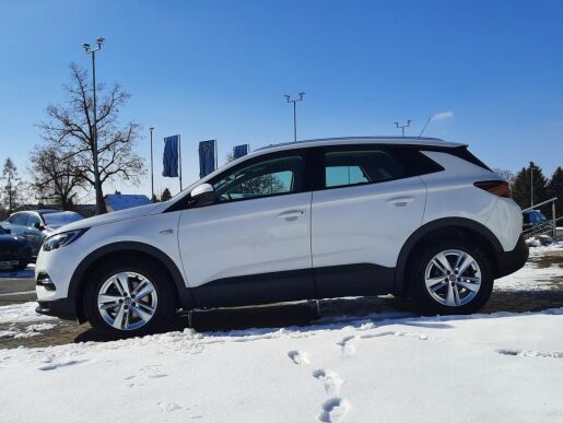 Opel Grandland X 1,5 EcoTecD 130k M6