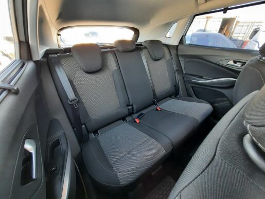 Opel Grandland X 1,5 EcoTecD 130k M6