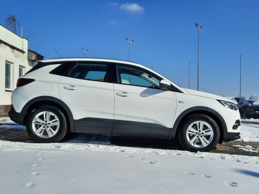 Opel Grandland X 1,5 EcoTecD 130k M6