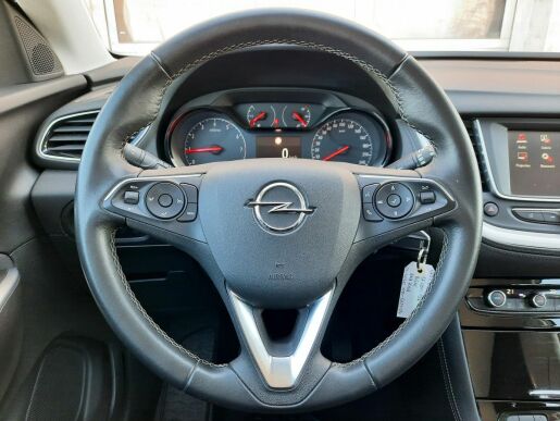Opel Grandland X 1,5 EcoTecD 130k M6