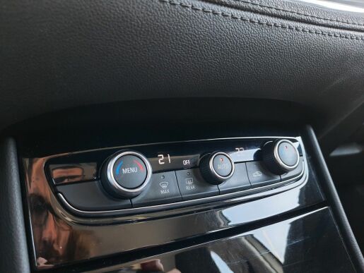 Opel Grandland X 1,5 EcoTecD 130k M6