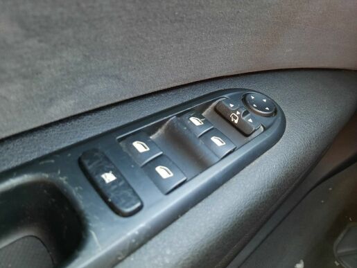 Peugeot 407 2,0 i 140k AUT4