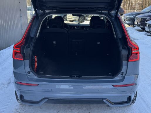 Volvo XC60 B5 AWD ULTIMATE DARK B&W +KOLA