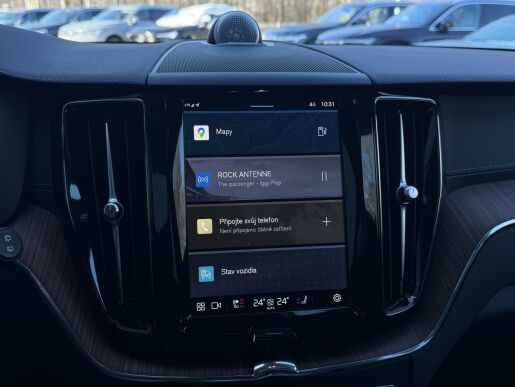 Volvo XC60 B5 AWD ULTIMATE DARK B&W +KOLA
