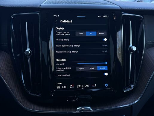Volvo XC60 B5 AWD ULTIMATE DARK B&W +KOLA