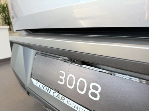 Peugeot 3008 ALLURE Hybrid 145k, Automat