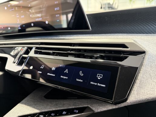 Peugeot 3008 ALLURE Hybrid 145k, Automat