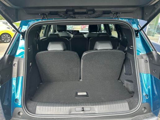 Peugeot 5008 ALLURE Hybrid 145 e-DCS6