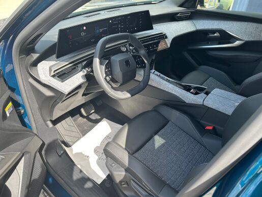 Peugeot 5008 ALLURE Hybrid 145 e-DCS6