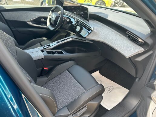 Peugeot 5008 ALLURE Hybrid 145 e-DCS6