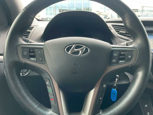 Hyundai i40 EXPERIENCE 1.7 CRDi 104 kW