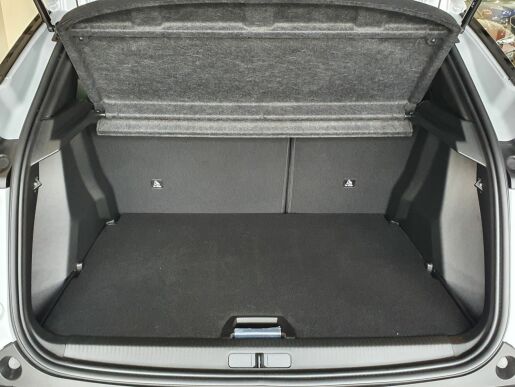 Peugeot 2008 ALLURE PureTech 100 S&S MAN6