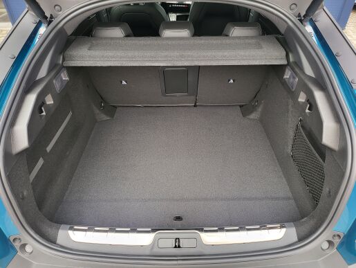 Peugeot 408 GT Hybrid 136 e-DCS6 