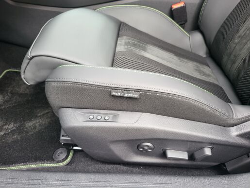 Peugeot 408 GT Hybrid 136 e-DCS6 