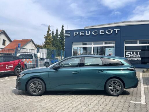 Peugeot 308 SW STYLE Hybrid 136 e-DCS6