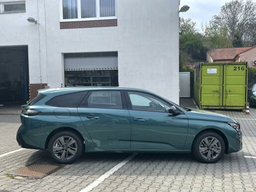 Peugeot 308 SW STYLE Hybrid 136 e-DCS6