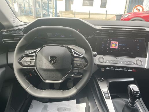 Peugeot 308 SW STYLE Hybrid 136 e-DCS6