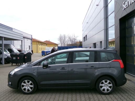 Peugeot 5008 PREMIUM 1.6 HDi 82kW