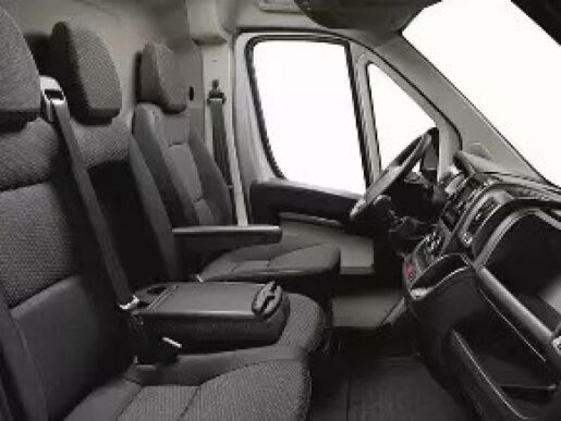 Peugeot Boxer Valník 4350 L4 BHD 180k MAN6