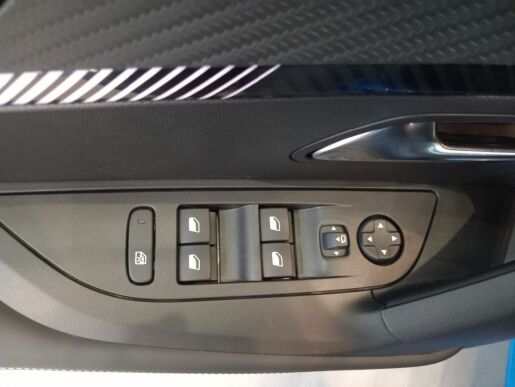 Peugeot 2008 Allure PureTech 100 S&amp;S MA