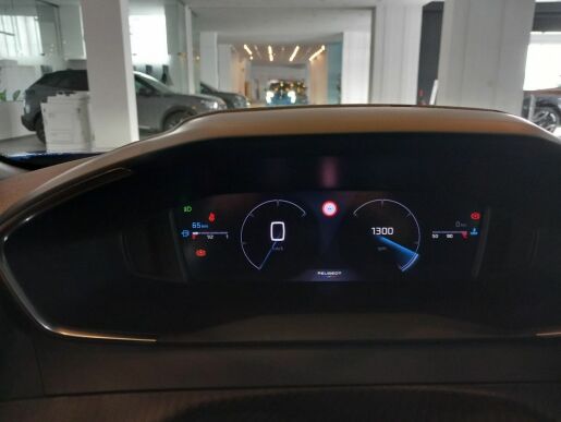 Peugeot 2008 Allure PureTech 100 S&amp;S MA