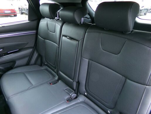 Hyundai Tucson PREMIUM 1.6 T-GDi HEV 4X4 AT