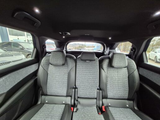 Peugeot 5008 ALLURE Hybrid 136 e-DCS6