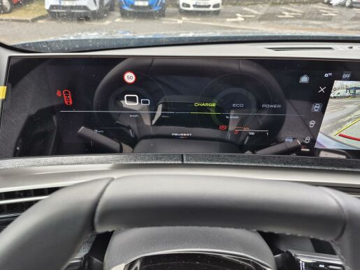 Peugeot 5008 ALLURE Hybrid 136 e-DCS6