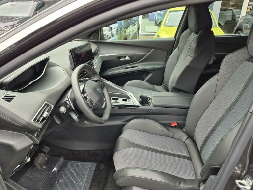 Peugeot 5008 ALLURE P. 1.5 B.HDi 130k EAT8