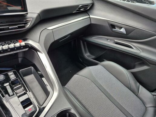 Peugeot 5008 ALLURE P. 1.5 B.HDi 130k EAT8