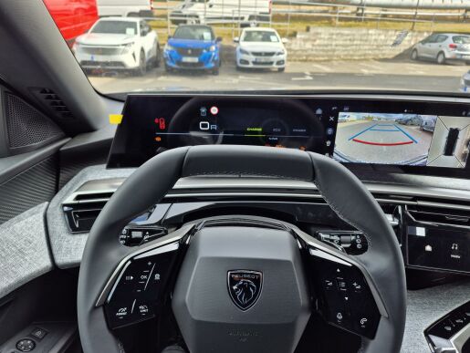 Peugeot 5008 ALLURE Hybrid 136 e-DCS6