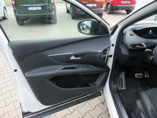 Peugeot 5008 GT LINE 2.0 HDi 180 S&S EAT8