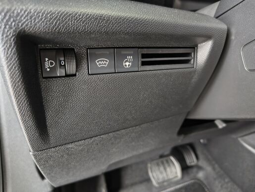 Citroën C4 1317 MAX Hybrid 136 ë-DCS6