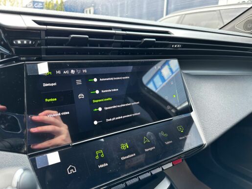Peugeot 308 SW GT Hybrid 136 e-DCS6