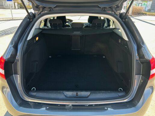 Peugeot 308 SW  1.5 BlueHDi  ALLURE