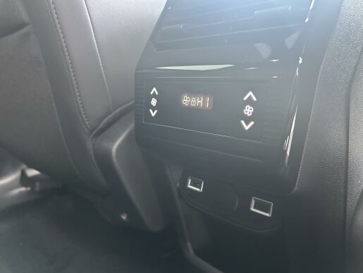 Peugeot 5008 ALLURE Hybrid 136 e-DCS6