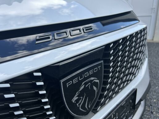 Peugeot 5008 ALLURE Hybrid 136 e-DCS6