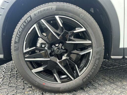 Peugeot 5008 ALLURE Hybrid 136 e-DCS6