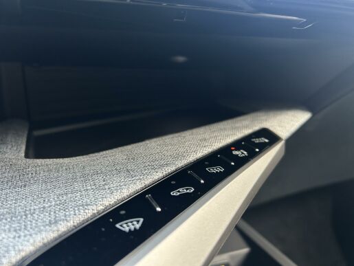 Peugeot 5008 ALLURE Hybrid 136 e-DCS6