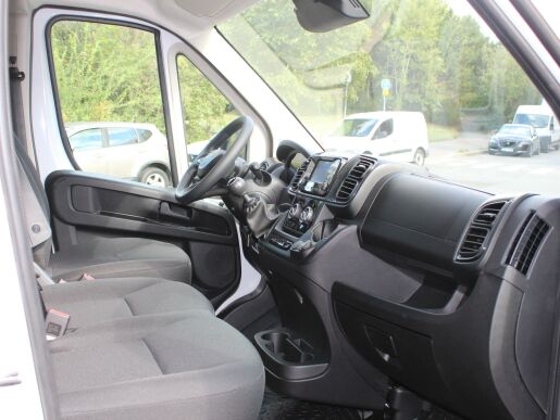 Peugeot Boxer Furgon 3500 L3H2 BlueHDi 140k