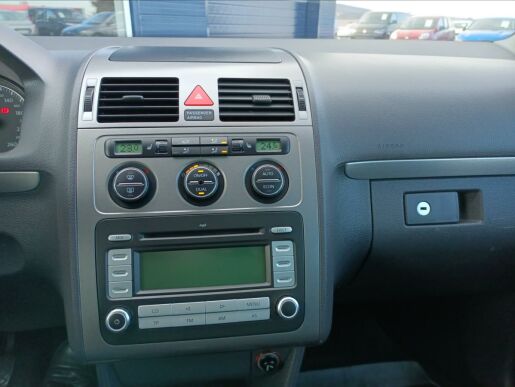 Volkswagen Touran 2,0 TDi 105k / MAN6