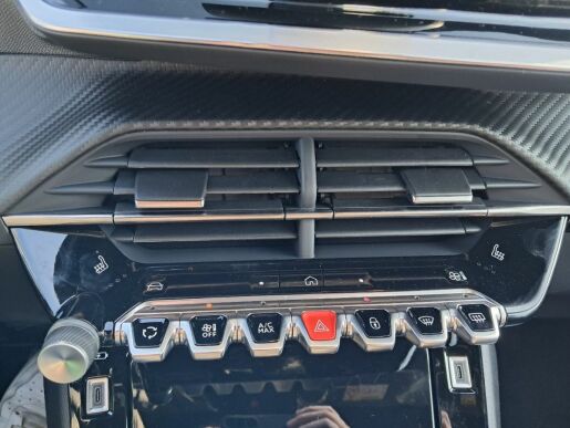 Peugeot 2008 2008 ALLURE PureTech 100 S&amp